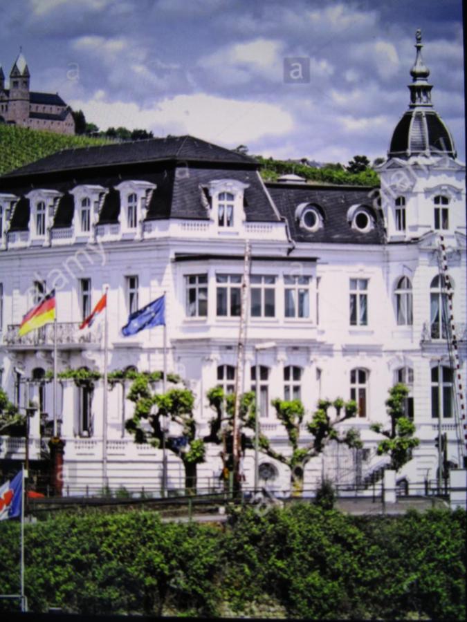 Villa Sturm ฮูเดสไฮม์ แอม ไฮน์ ภายนอก รูปภาพ